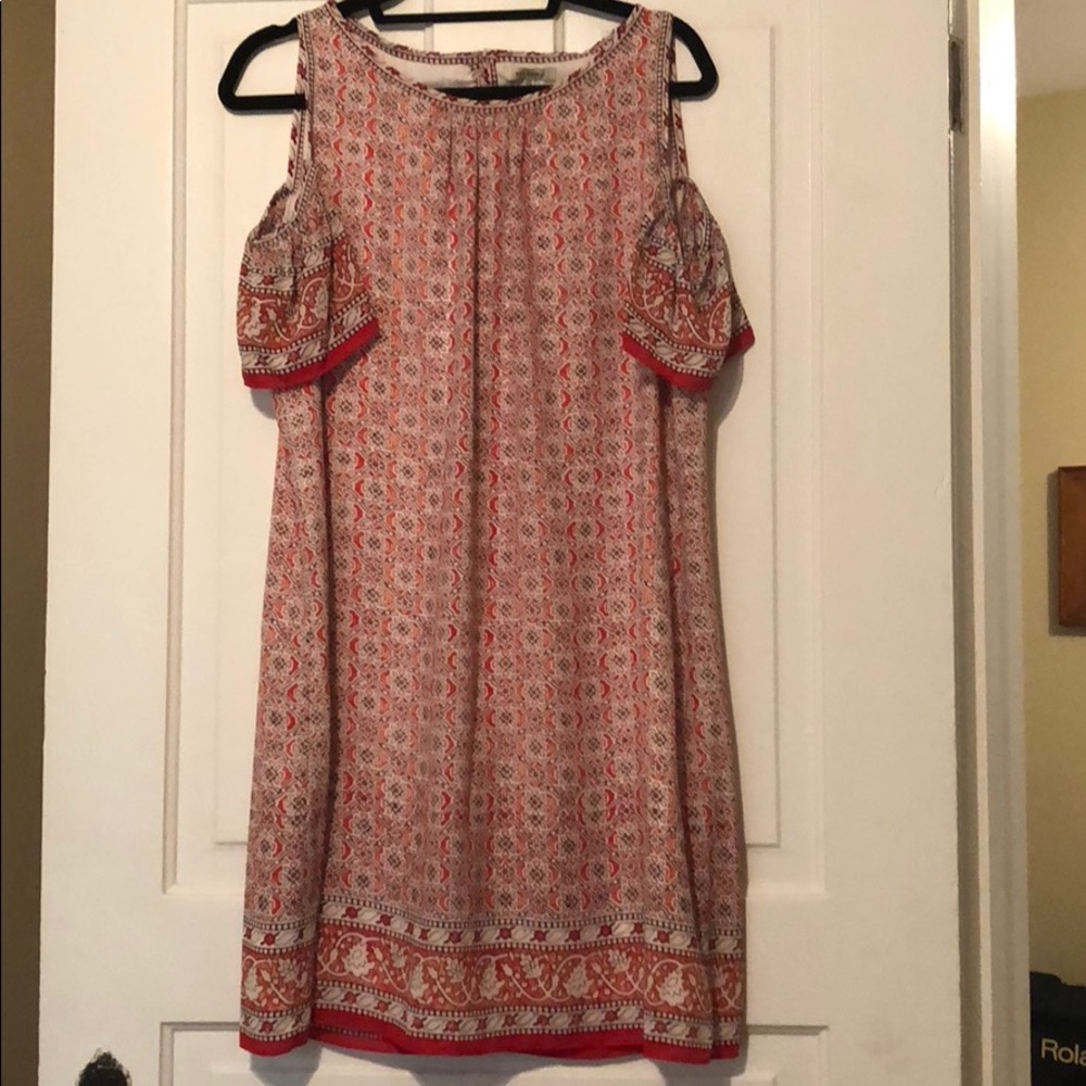 Cold shoulder floral print summer dress Max Studio